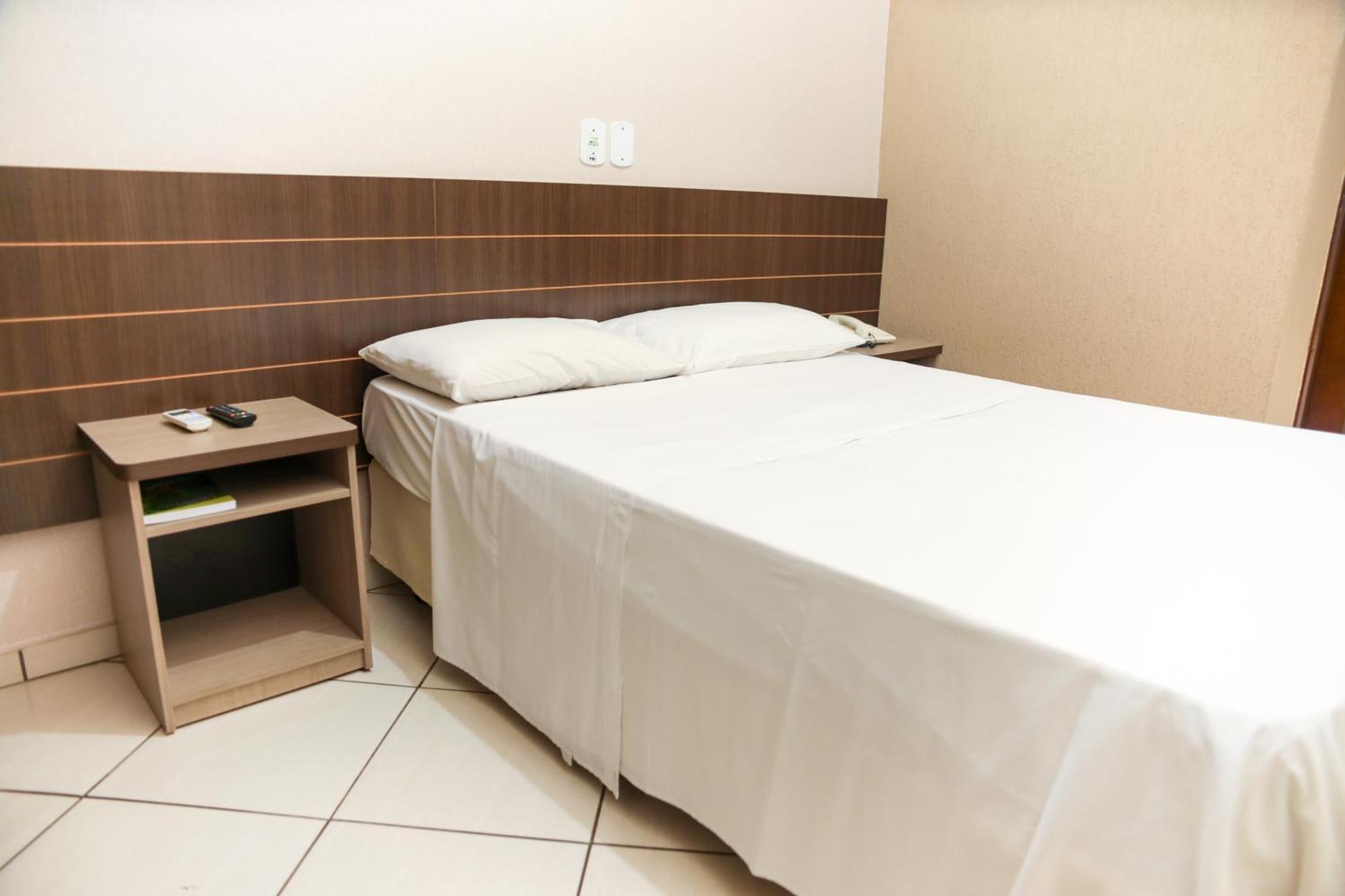 Hotel Villa Canoas Фос ду Игуасу Екстериор снимка